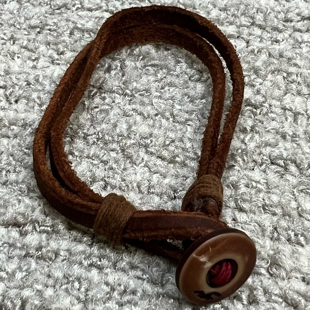 Hollister by Abercrombie & Fitch Leather bracelet with button closure new